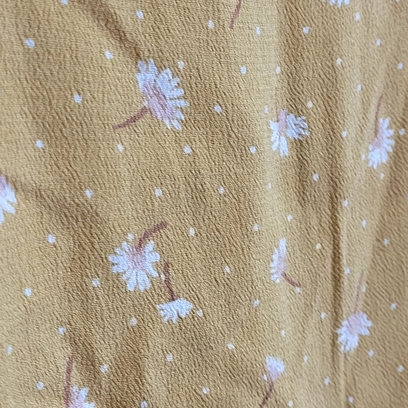 American Eagle Outfitters Yellow Ruched Crop Blouse - Picture 5 of 5